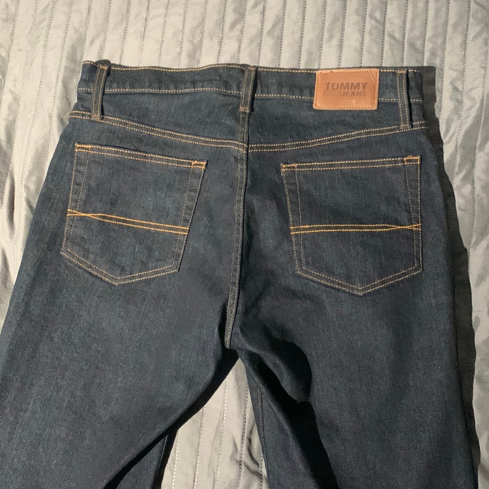 SIZE 32 TOMMY HILFIGER JEANS
